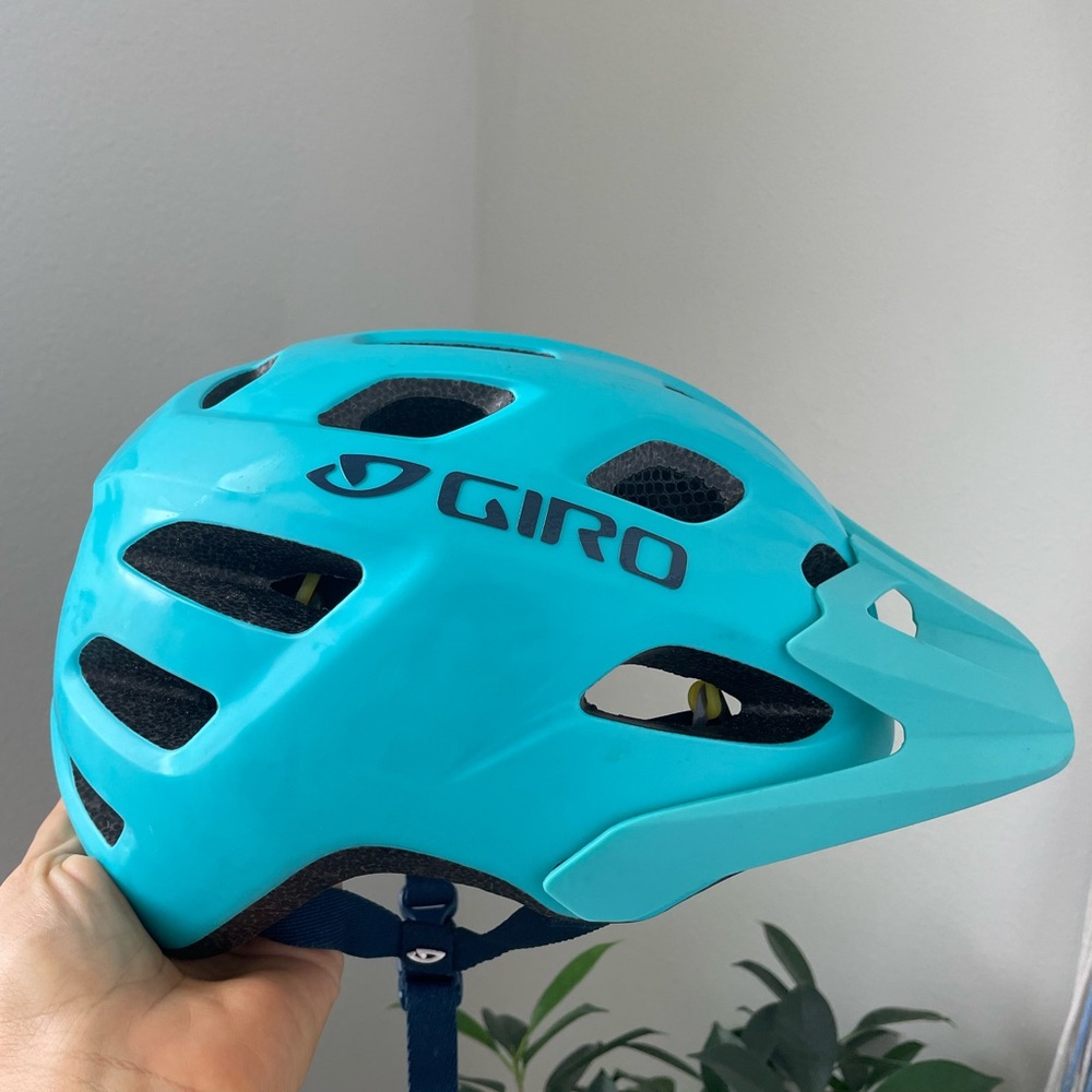 Giro Kids Helmet Teal Blue